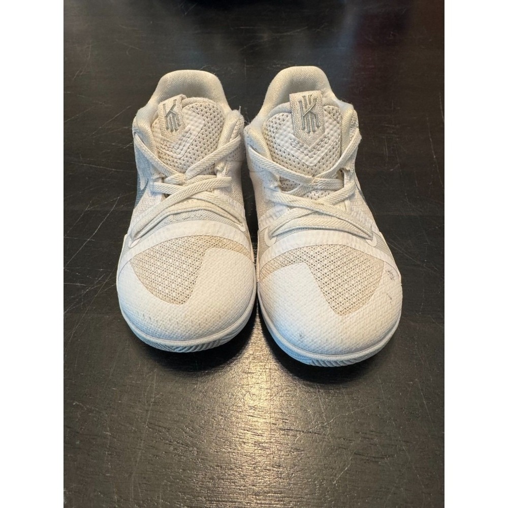 Toddler Nike Kyrie Irving Boys 8 Medium White Running